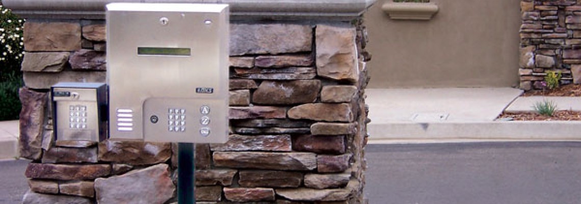 DoorKing Telephone Entry Systems: A Complete Guide for Apartment Complexes and Gated Communities